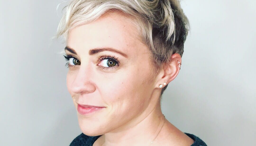 Wavy Platinum Pixie with Undone Textured Fringe and Shadow Roots Short Hairstyle
