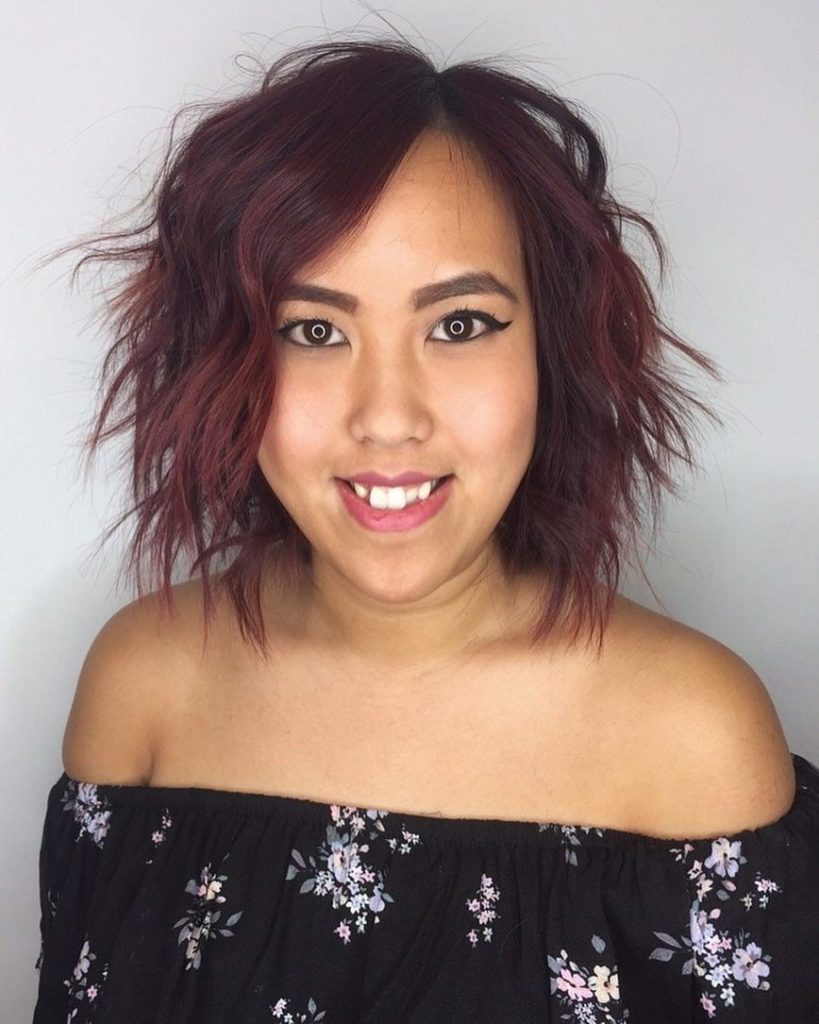Messy Burgundy Bob with Shaggy Waves and Highlights